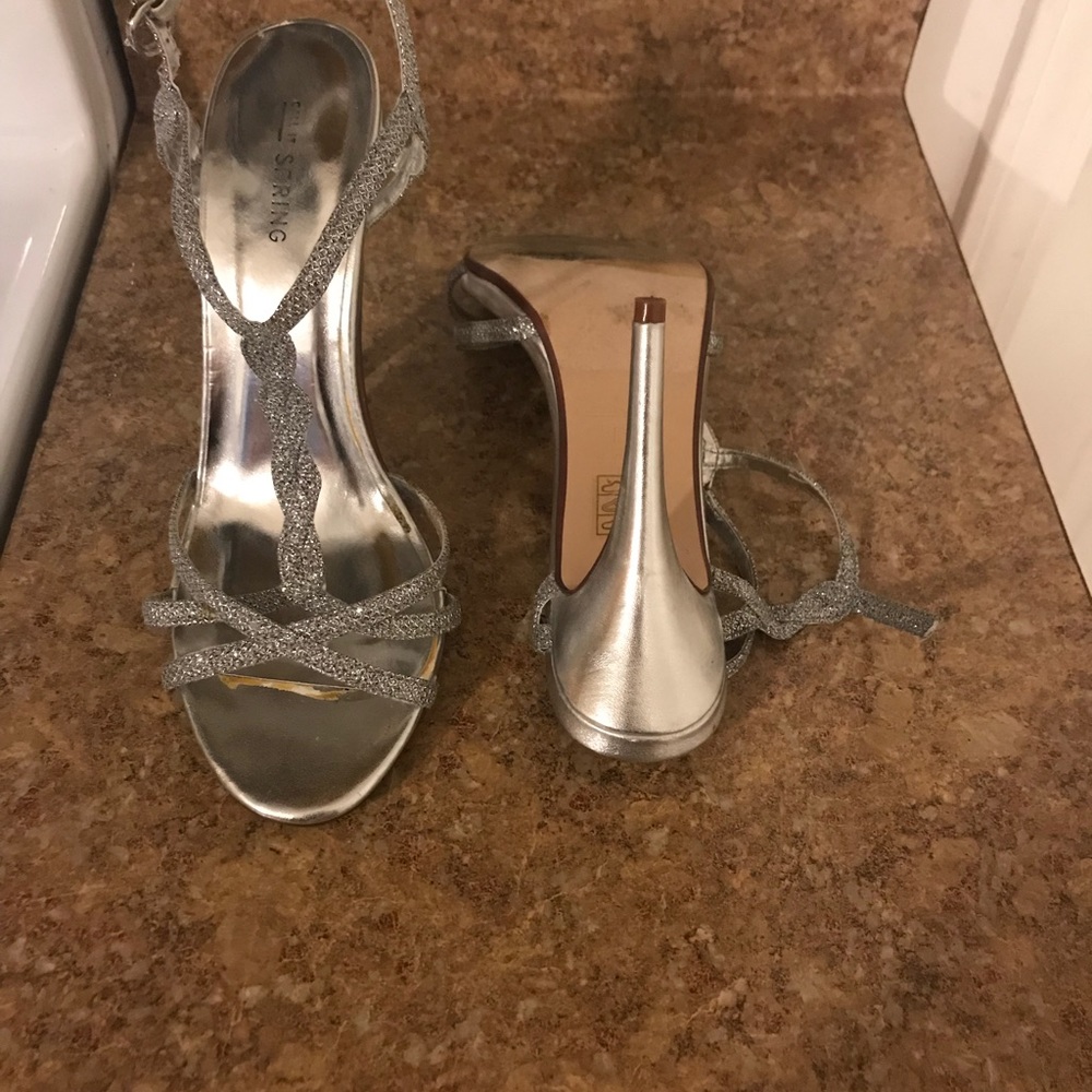 Shoes - Picture 2 of 5